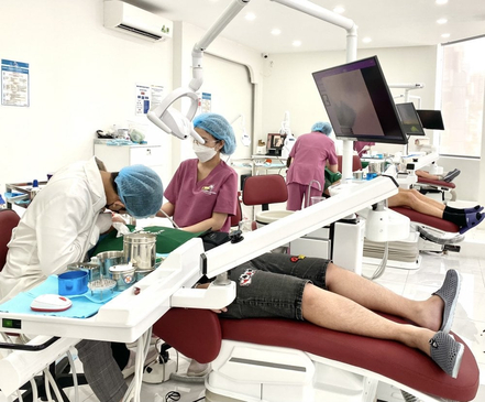 Slider image (2) SAIGON CENTER DENTAL CLINIC